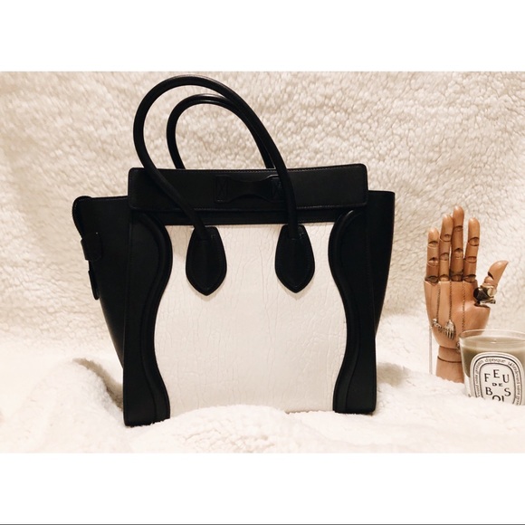 SOLD!!!! Authentic Celine Lambskin bicolor - Picture 8 of 8